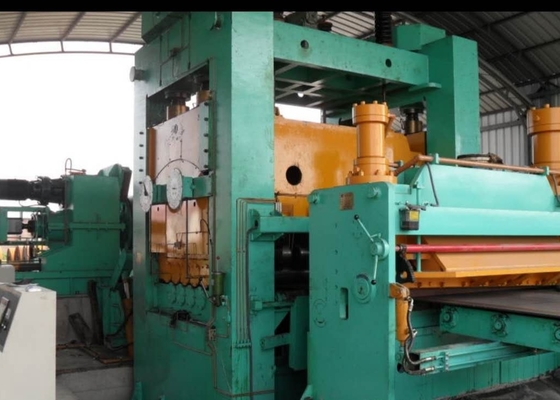 コイル幅最大 1650mm 重量最大 30T スチール切断機 緑色