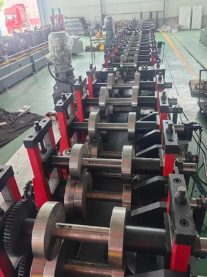 効率的な鋼管製造機械 水力切断 15-20m/min 速度