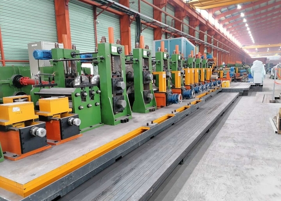 ERW 鋼管生産ライン 鋼筋ベルト給餌ユニット,ロールを通して,チューブビレット鋼に巻き上げ