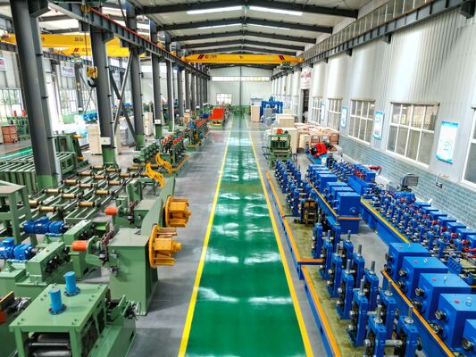 炭素鋼電縫鋼管生産ライン用の精密高効率金属管ミルマシン