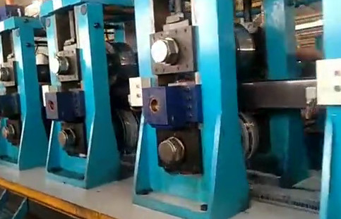 32-89mmパイプ用350kW角管ミル 80m/分